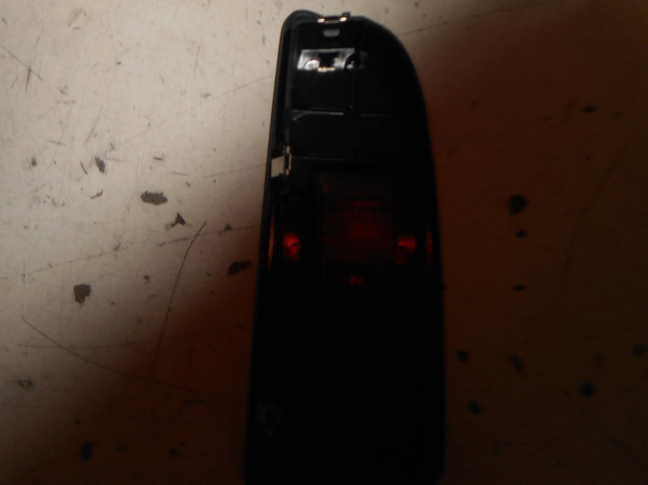 Interruttore alzacristalli porta post. dx.